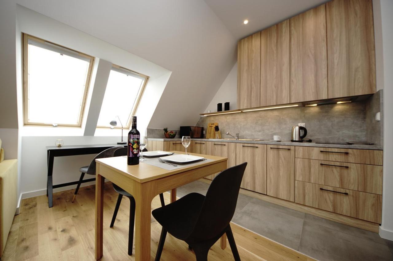 Bh Properties, Apartamenty Teatr Wybrzeze Srodmiescie กดัญสก์ ภายนอก รูปภาพ