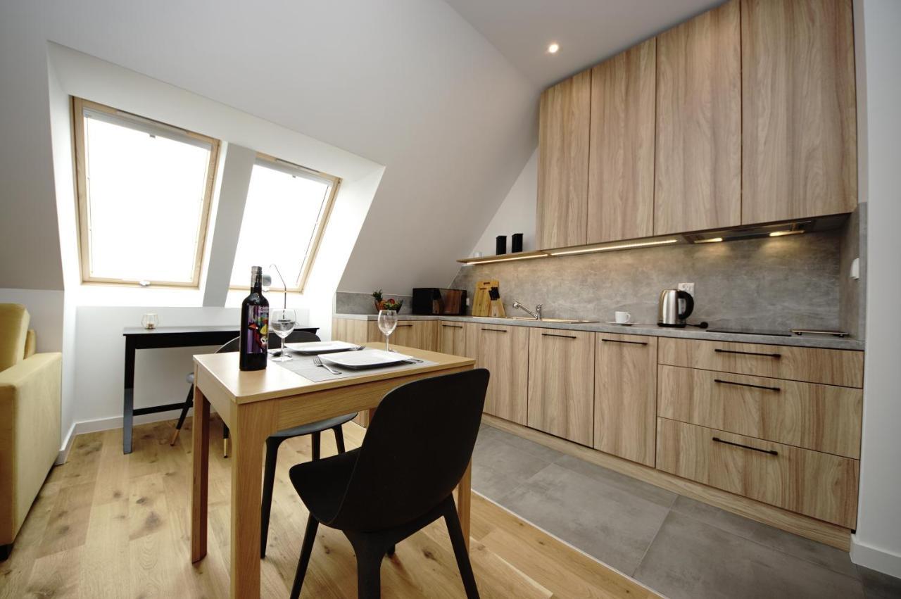 Bh Properties, Apartamenty Teatr Wybrzeze Srodmiescie กดัญสก์ ภายนอก รูปภาพ