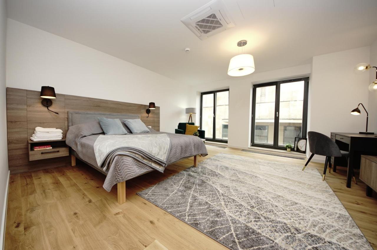 Bh Properties, Apartamenty Teatr Wybrzeze Srodmiescie กดัญสก์ ภายนอก รูปภาพ
