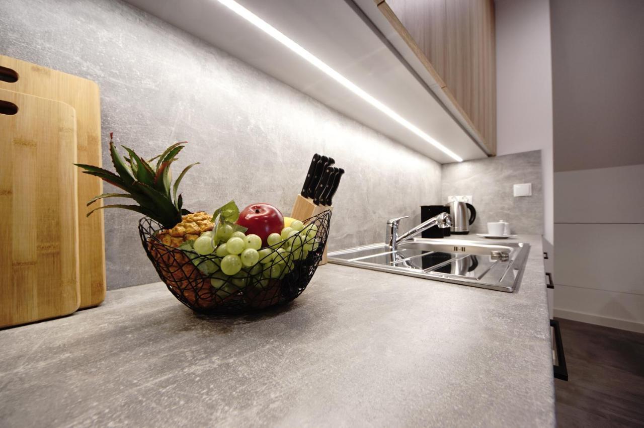 Bh Properties, Apartamenty Teatr Wybrzeze Srodmiescie กดัญสก์ ภายนอก รูปภาพ