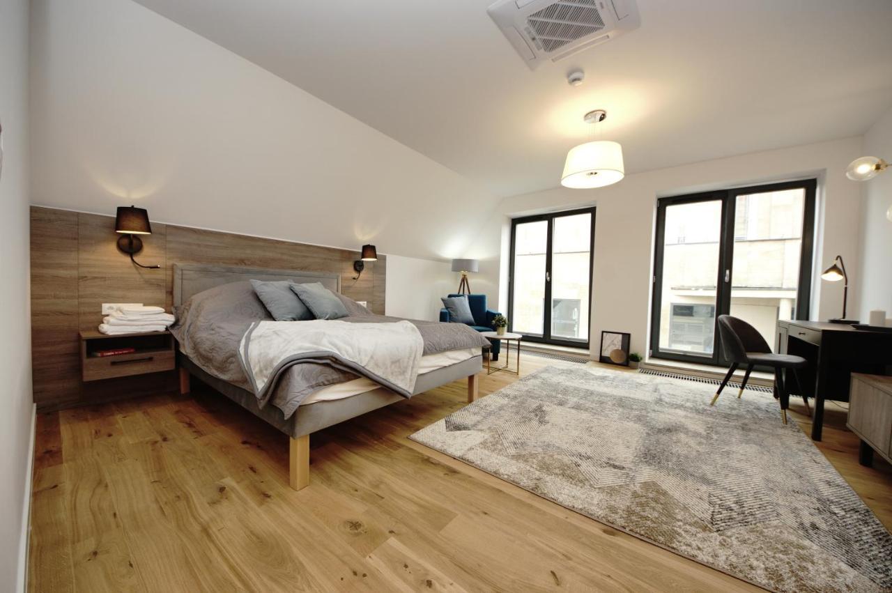 Bh Properties, Apartamenty Teatr Wybrzeze Srodmiescie กดัญสก์ ภายนอก รูปภาพ