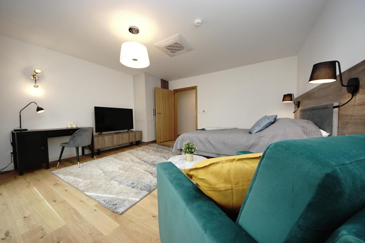 Bh Properties, Apartamenty Teatr Wybrzeze Srodmiescie กดัญสก์ ภายนอก รูปภาพ
