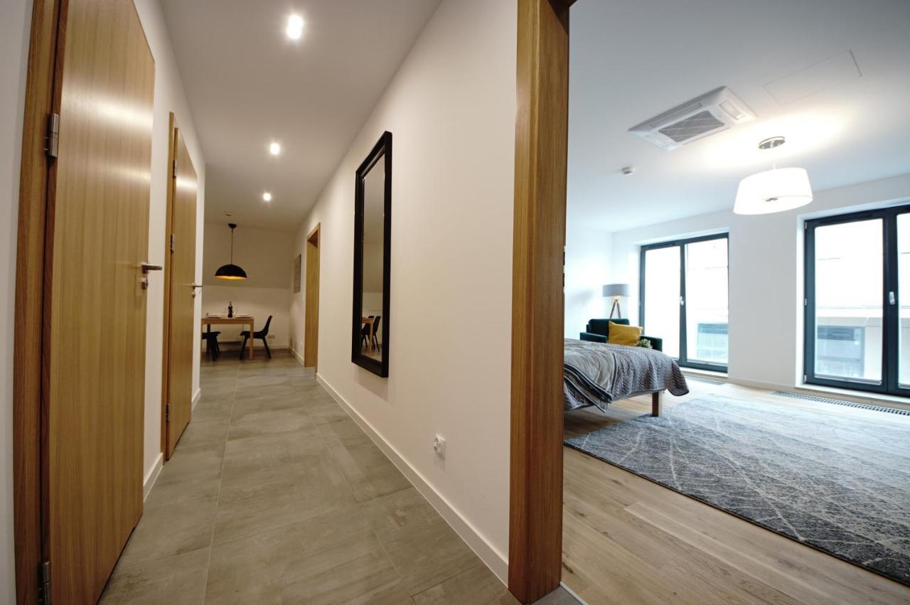 Bh Properties, Apartamenty Teatr Wybrzeze Srodmiescie กดัญสก์ ภายนอก รูปภาพ