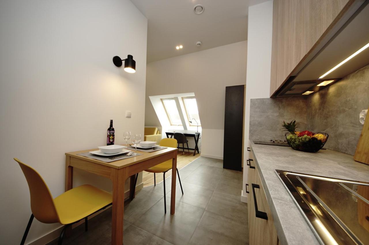 Bh Properties, Apartamenty Teatr Wybrzeze Srodmiescie กดัญสก์ ภายนอก รูปภาพ