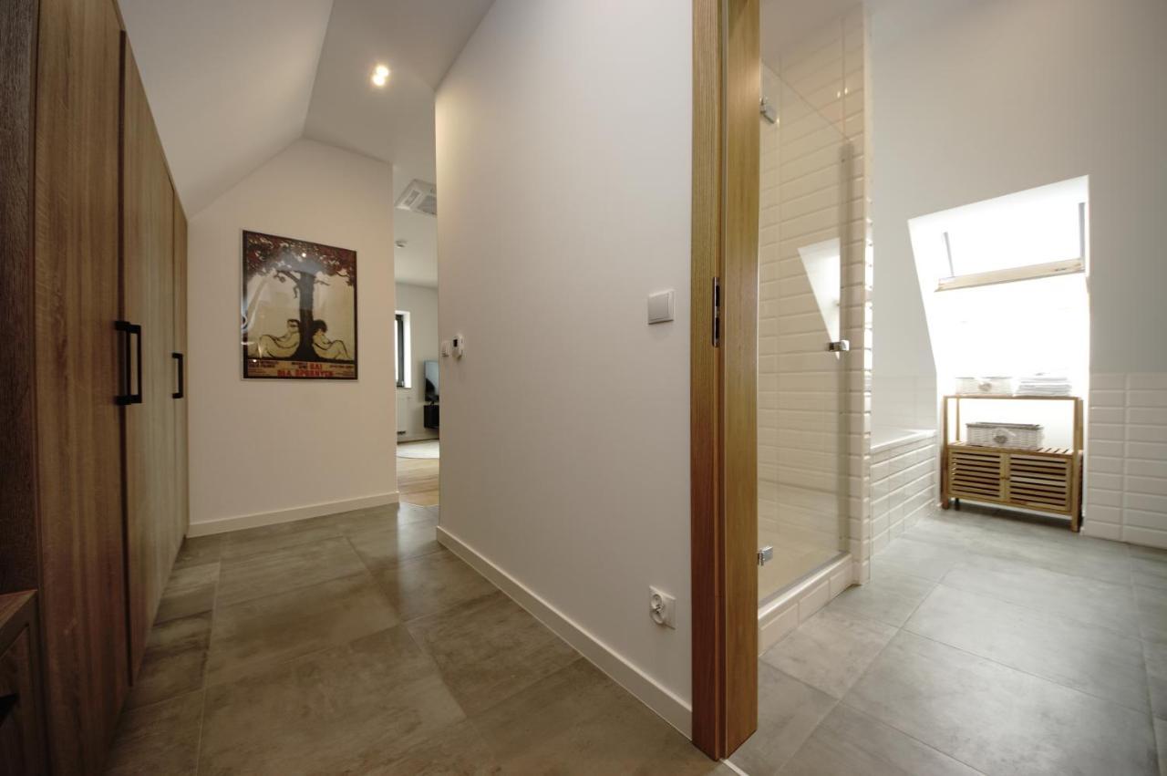 Bh Properties, Apartamenty Teatr Wybrzeze Srodmiescie กดัญสก์ ภายนอก รูปภาพ