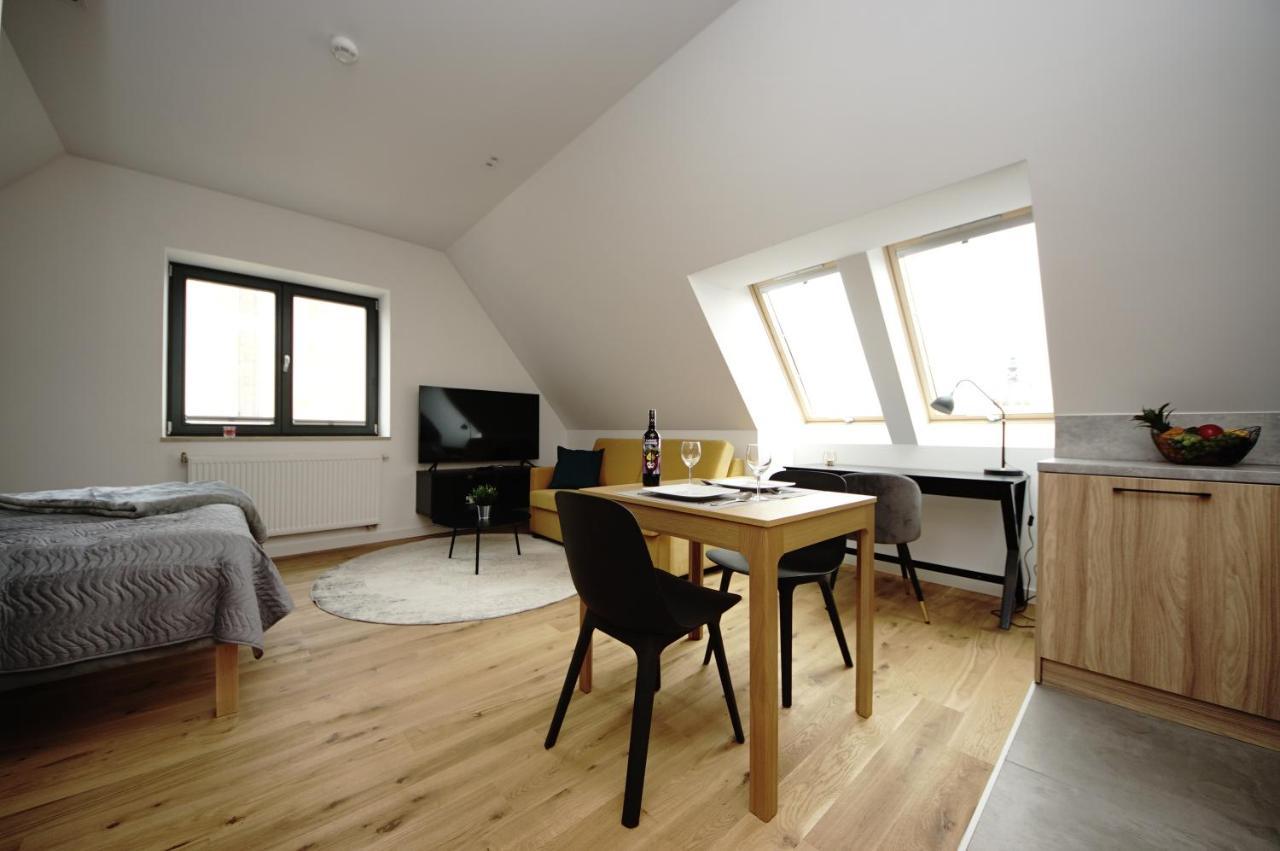 Bh Properties, Apartamenty Teatr Wybrzeze Srodmiescie กดัญสก์ ภายนอก รูปภาพ