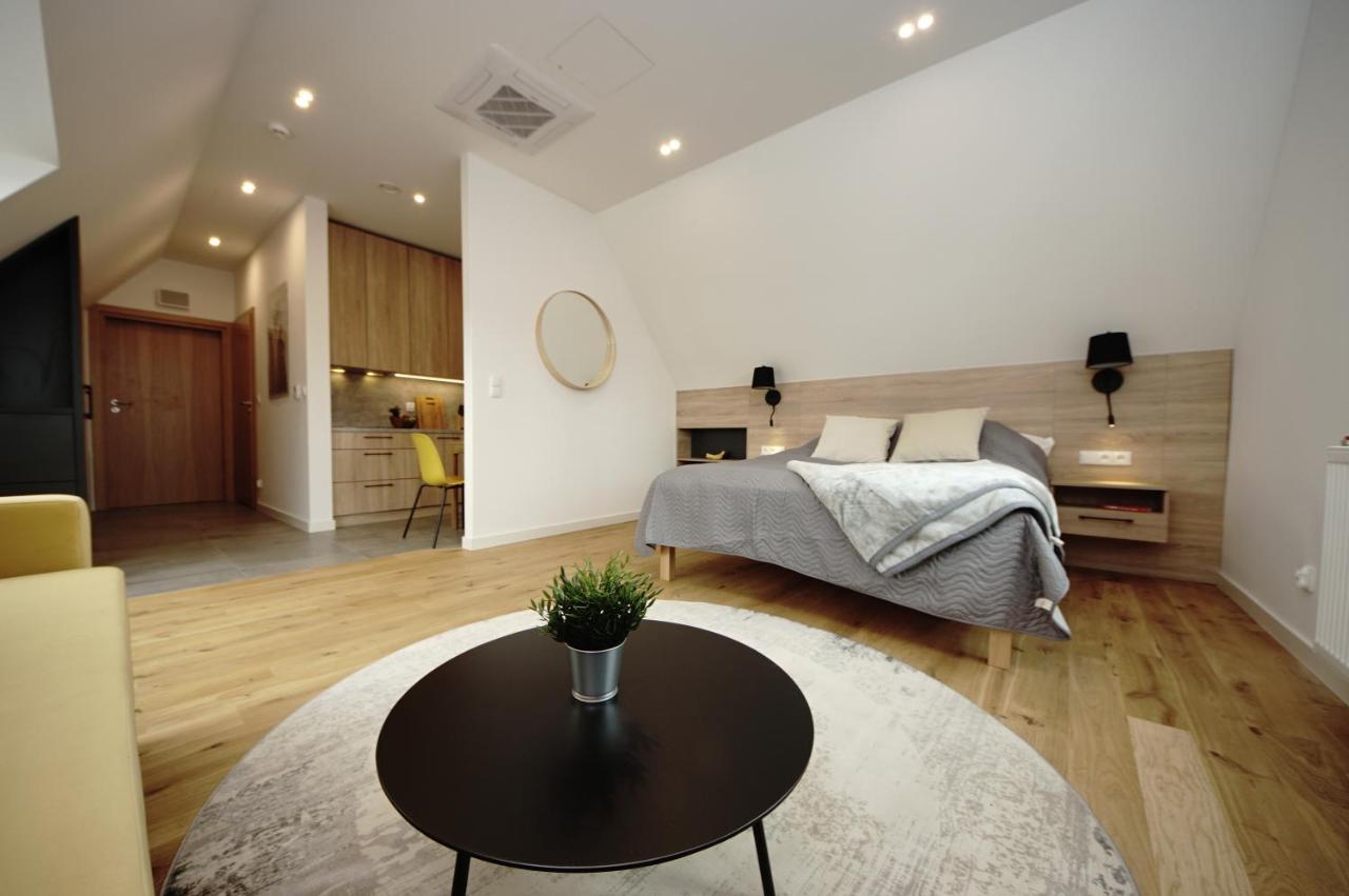 Bh Properties, Apartamenty Teatr Wybrzeze Srodmiescie กดัญสก์ ภายนอก รูปภาพ