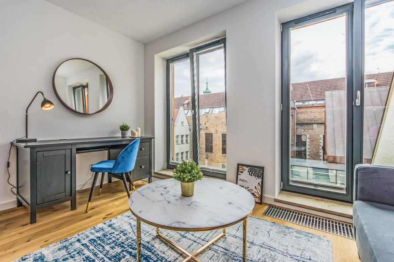 Bh Properties, Apartamenty Teatr Wybrzeze Srodmiescie กดัญสก์ ภายนอก รูปภาพ