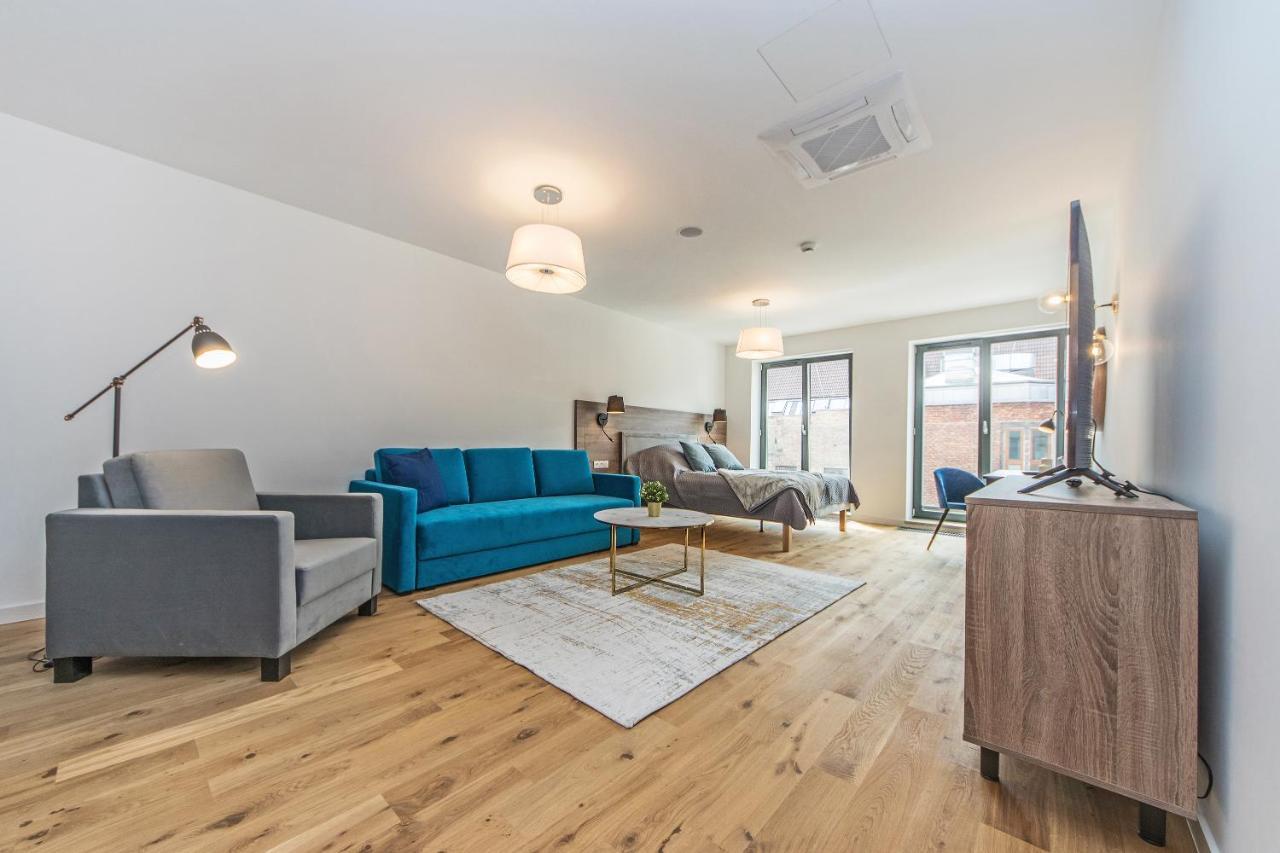 Bh Properties, Apartamenty Teatr Wybrzeze Srodmiescie กดัญสก์ ภายนอก รูปภาพ